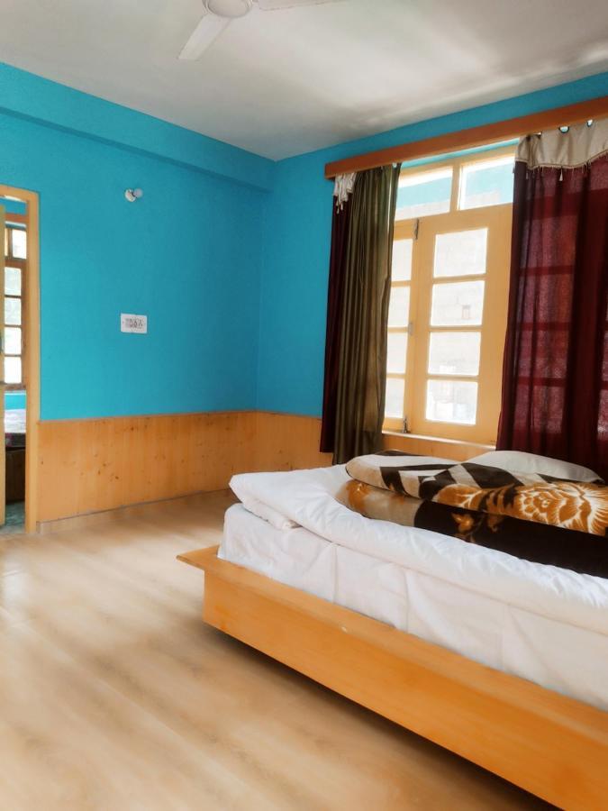 Woods Inn Mountain View Manali Exterior foto