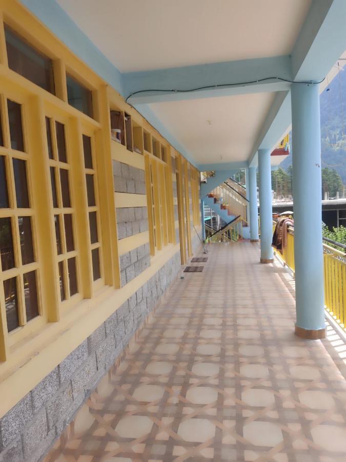 Woods Inn Mountain View Manali Exterior foto